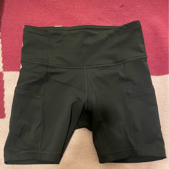 lululemon athletica Pants - Lululemon shorts size 4